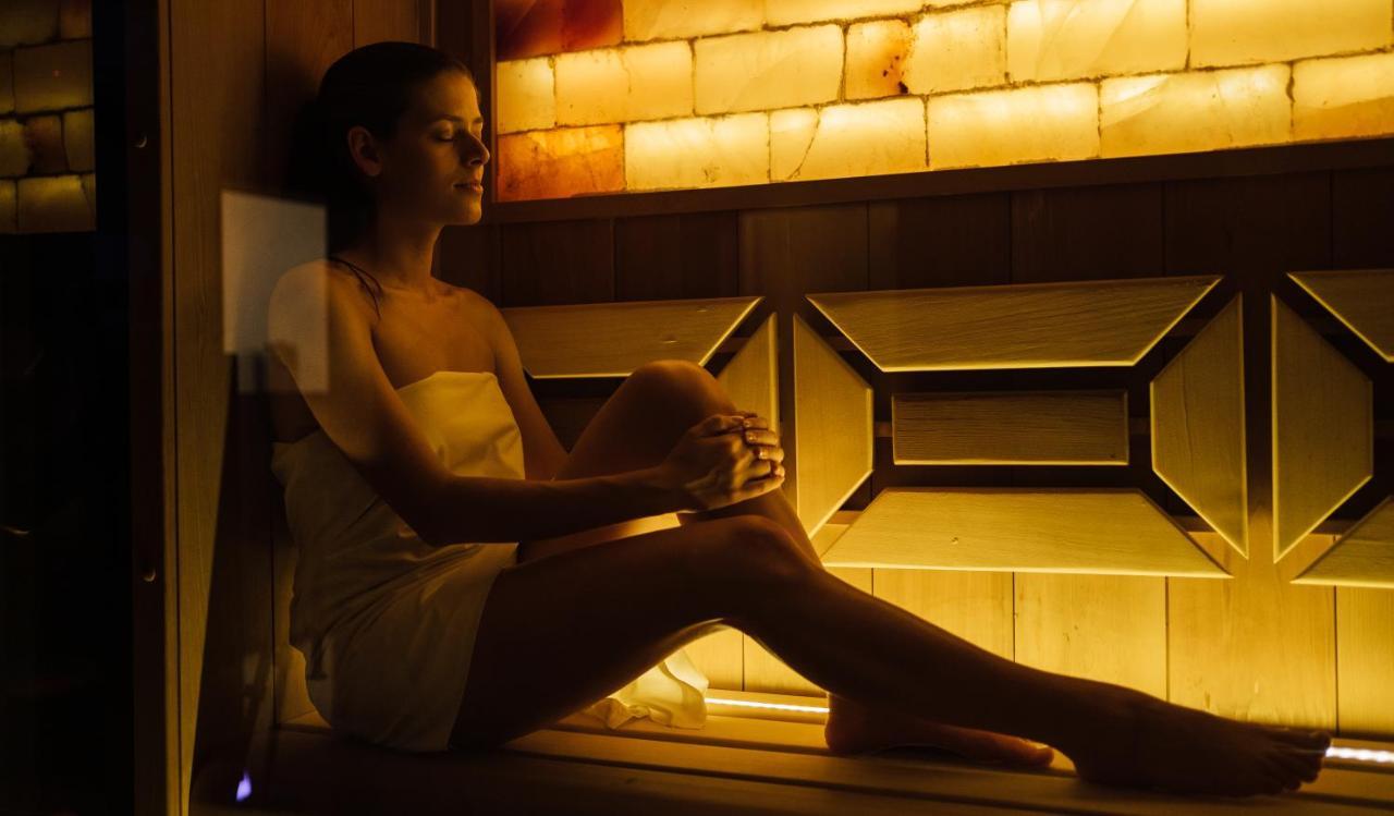 Wellness Relax - Luxusni Otel Prag Dış mekan fotoğraf